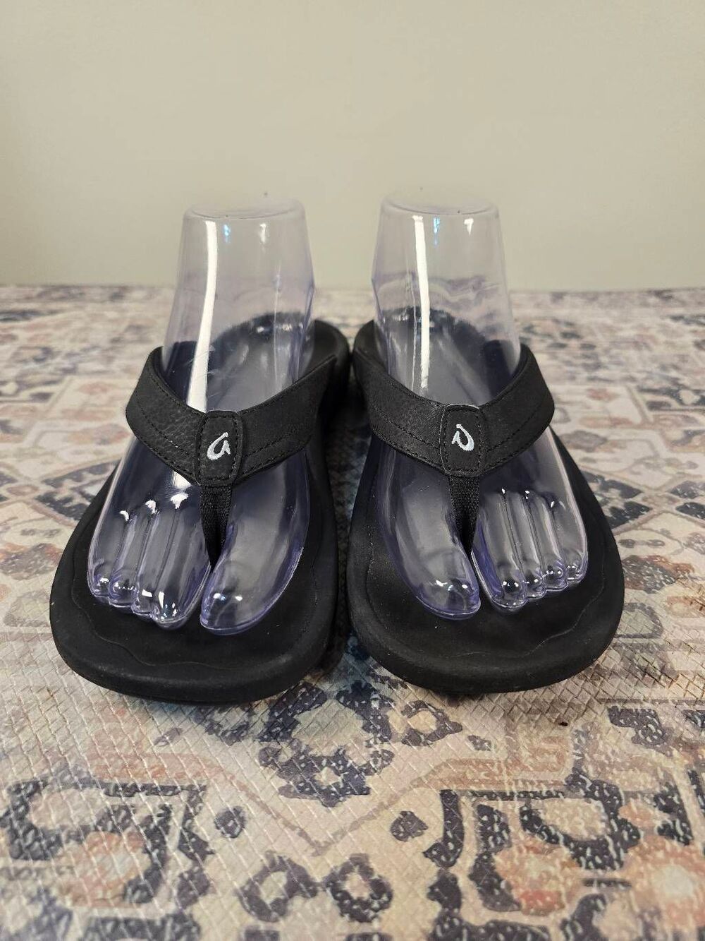 OLUKAI Ohana Hawaiian Comfort Black Thong Fit Flop Sandals Women’s 8